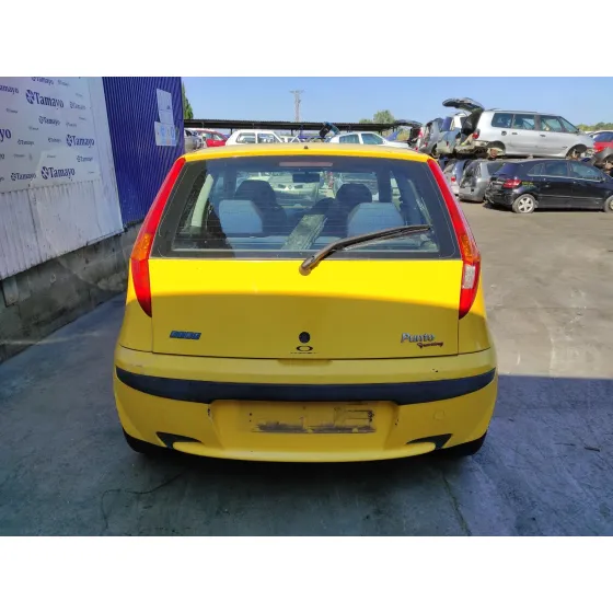 FIAT PUNTO BERLINA (188) '2001 1.2 16V CAT AMARILLO