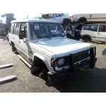 MITSUBISHI PAJERO MITSUBISHI PAJERO '2004 2.5D BLANCO 1990