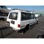 MITSUBISHI PAJERO MITSUBISHI PAJERO '2004 2.5D BLANCO 1990