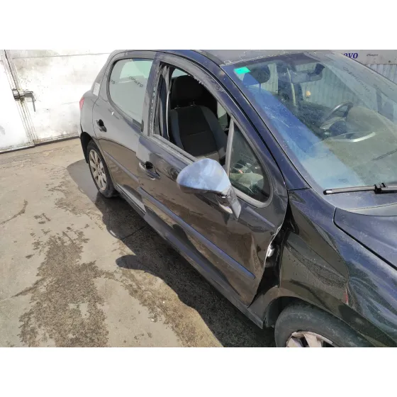 PEUGEOT 207 '2009 1.4 NEGRO