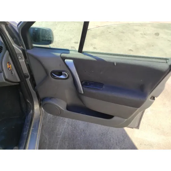 RENAULT SCENIC II '2008 1.5 DCI DIESEL PLATA