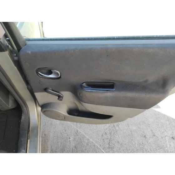RENAULT SCENIC II '2008 1.5 DCI DIESEL PLATA