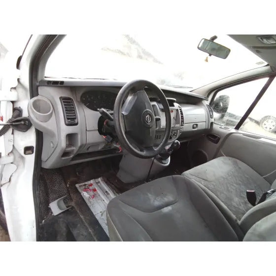 OPEL VIVARO '2004 1.9 CDTI CAT (F9Q-760 / L08) BLANCO