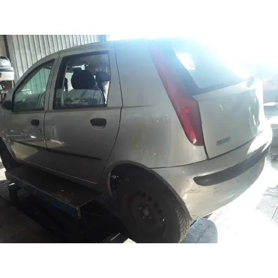 FIAT PUNTO BERLINA (188) '2003 1.2 16V CAT PLATA