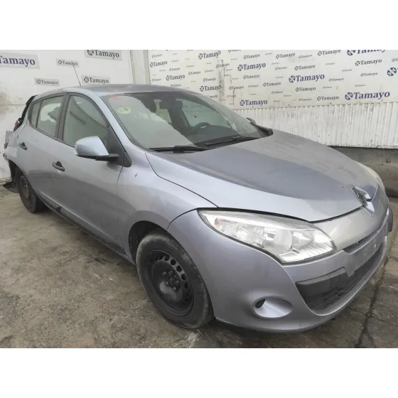 RENAULT MEGANE III BERLINA 5 P '2010 1.5 DCI DIESEL CAT GRIS
