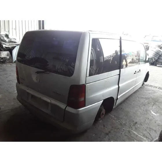 MERCEDES VITO (W638) CAJA CERRADA '2004 2.3 TURBODIESEL PLATA
