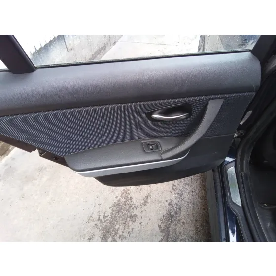 BMW SERIE 3 BERLINA (E90) '2009 2.0 TURBODIESEL CAT NEGRO