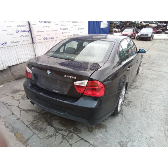 BMW SERIE 3 BERLINA (E90) '2009 2.0 TURBODIESEL CAT NEGRO