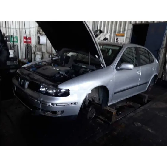 SEAT LEON (1M1) '2002 1.6 16V PLATA
