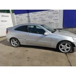 MERCEDES-BENZ CLASE C (W203) SPORTCOUPE MERCEDES CLASE C (W203) SPORTCOUPE '2002 2.0 COMPRESOR CAT PLATA 2000