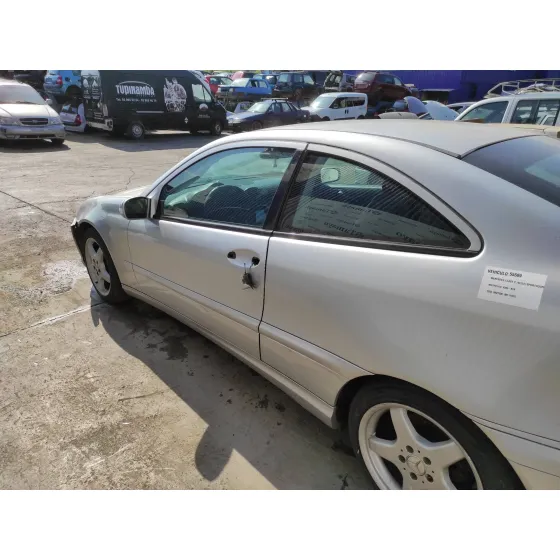 MERCEDES CLASE C (W203) SPORTCOUPE '2002 2.0 COMPRESOR CAT PLATA