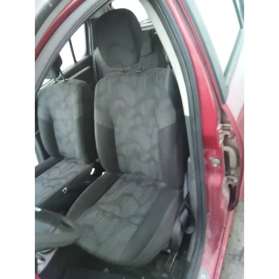 DACIA SANDERO '2008 1.4 CAT GRANATE