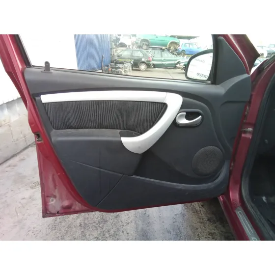 DACIA SANDERO '2008 1.4 CAT GRANATE
