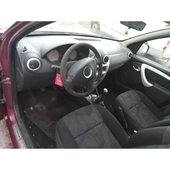 DACIA SANDERO '2008 1.4 CAT GRANATE