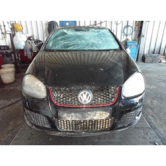 VOLKSWAGEN GOLF V BERLINA (1K1) '2005 GTI NEGRO
