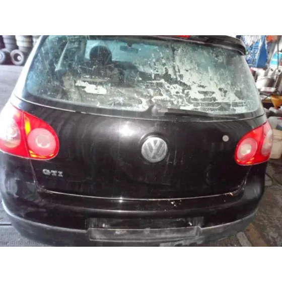 VOLKSWAGEN GOLF V BERLINA (1K1) '2005 GTI NEGRO