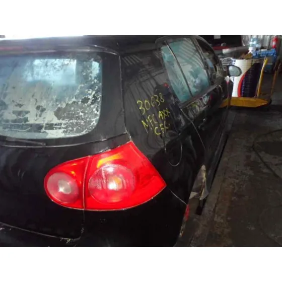 VOLKSWAGEN GOLF V BERLINA (1K1) '2005 GTI NEGRO