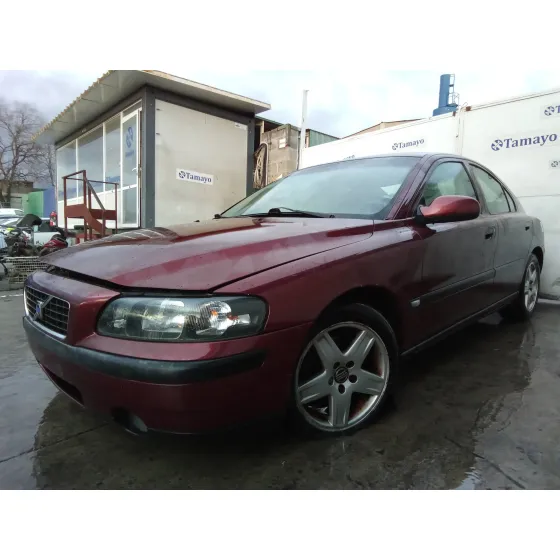 VOLVO S60 BERLINA '2001 2.4 CAT GRANATE