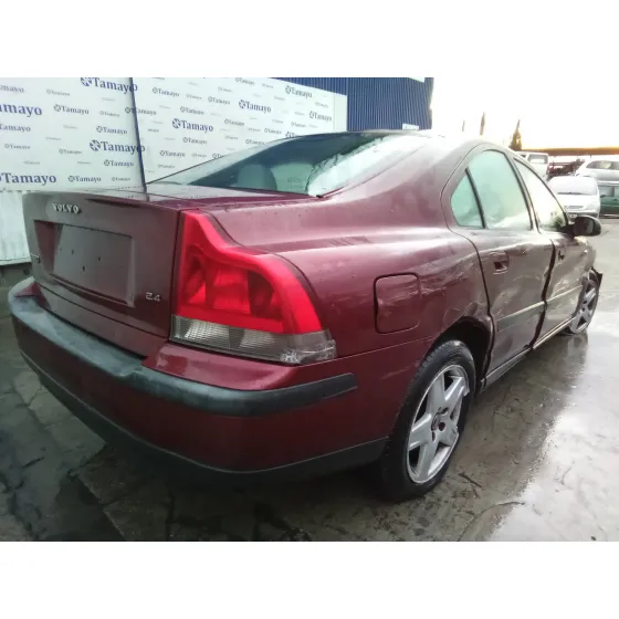 VOLVO S60 BERLINA '2001 2.4 CAT GRANATE