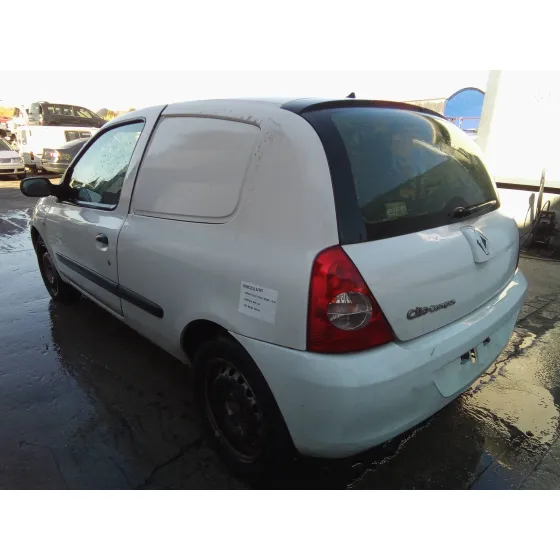 RENAULT CLIO II FASE II (B/CB0) '2008 1.5 DCI DIESEL BLANCO