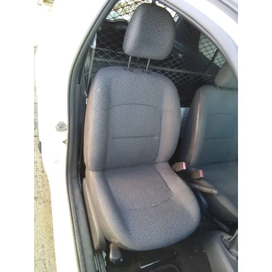 RENAULT CLIO II FASE II (B/CB0) '2008 1.5 DCI DIESEL BLANCO