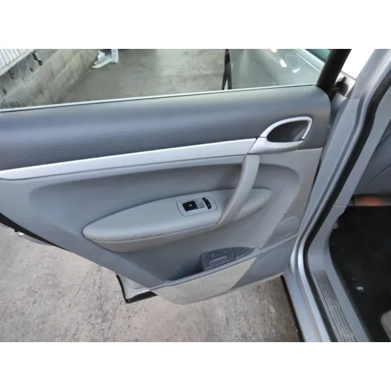 PORSCHE CAYENNE (TYP 9PA) '2004 4.5 V8 CAT PLATA