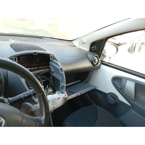 Peugeot 206 HATCHBACK (2A/C) 1998