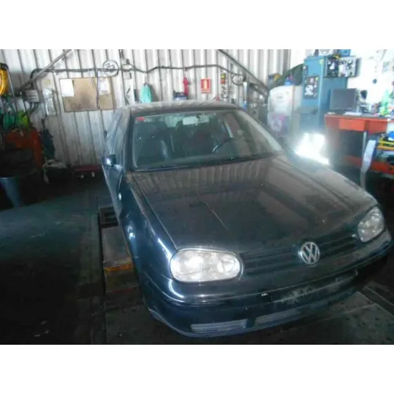 VOLKSWAGEN GOLF IV BERLINA (1J1) '2000 2.3 V5 CAT (AGZ) NEGRO