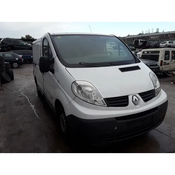 RENAULT TRAFIC CAJA CERRADA (AB 4.01) '2011 2.0 DCI DIESEL CAT BLANCO