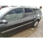RENAULT MEGANE II FAMILIAR RENAULT MEGANE II FAMILIAR '2007 1.9 DCI DIESEL FAP NEGRO 2003