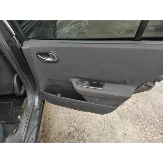 RENAULT MEGANE II FAMILIAR '2007 1.9 DCI DIESEL FAP NEGRO