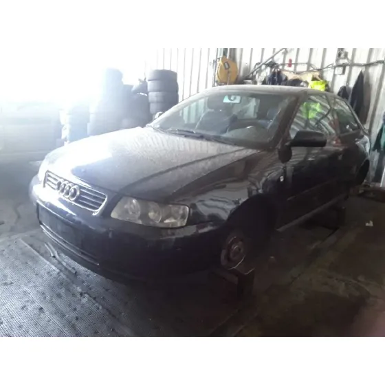 AUDI A3 (8L) '1998 1.9 TDI AZUL
