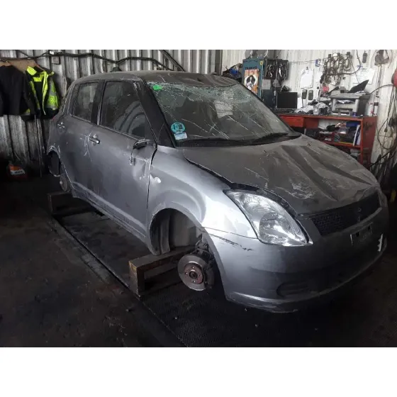 SUZUKI SWIFT BERLINA (MZ) '2007 1.3 16V CAT GRIS OSCURO
