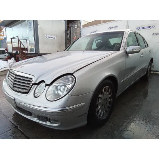 MERCEDES CLASE E (W211) BERLINA '2003 2.7 CDI CAT PLATA