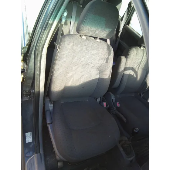 KIA CARENS '2004 2.0 CRDI GRIS