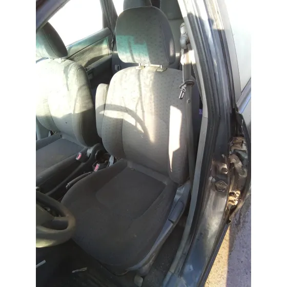 KIA CARENS '2004 2.0 CRDI GRIS