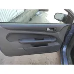 FORD FOCUS BERLINA (CAP) FORD FOCUS BERLINA (CAP) '2006 1.6 16V CAT AZUL MARINO 2004