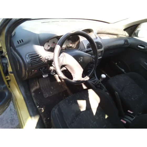 PEUGEOT 206 BERLINA '2003 2.0 HDI CAT DORADO