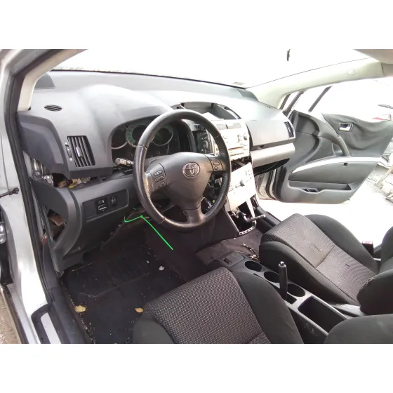 TOYOTA COROLLA VERSO (R1) '2006 2.2 D-CAT PLATA