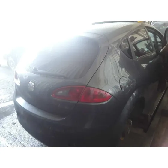 SEAT LEON (1P1) '2005 * GRIS OSCURO
