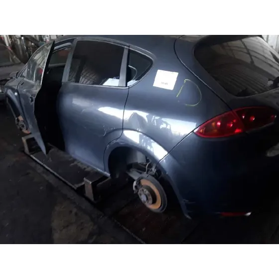 SEAT LEON (1P1) '2005 * GRIS OSCURO