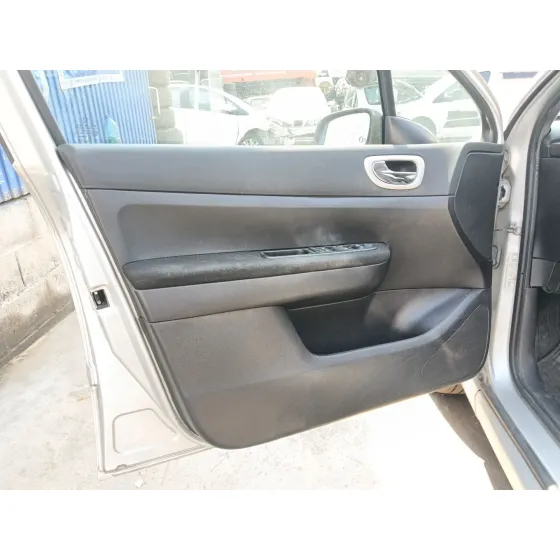 Peugeot 307 (3A/C) 2004