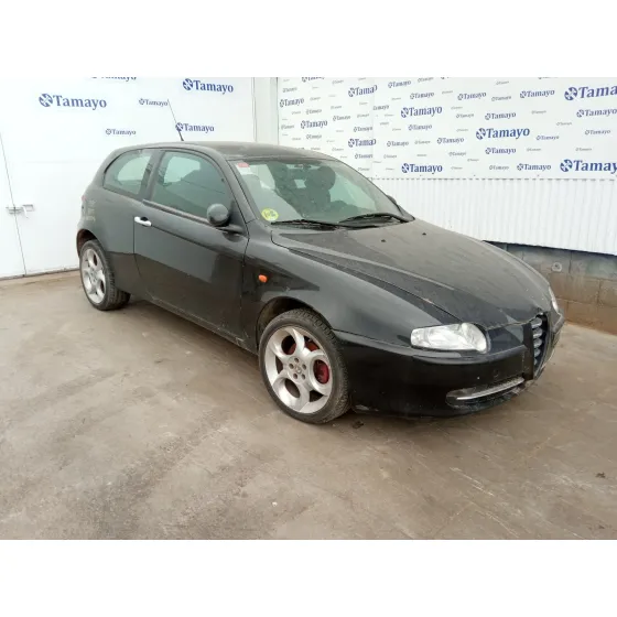 ALFA ROMEO 147 (190) '2004 1.6 T.SPARK DISTINCTIVE NEGRO