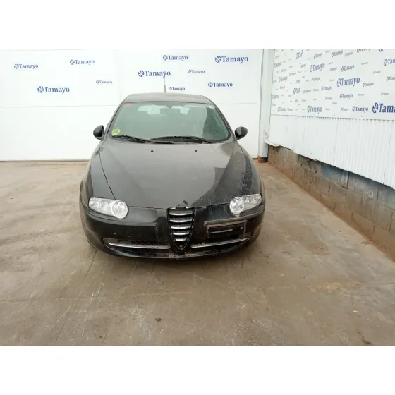ALFA ROMEO 147 (190) '2004 1.6 T.SPARK DISTINCTIVE NEGRO