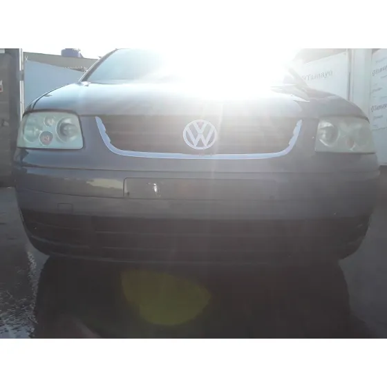 VOLKSWAGEN TOURAN (1T1) '2003 1.9 TDI GRIS