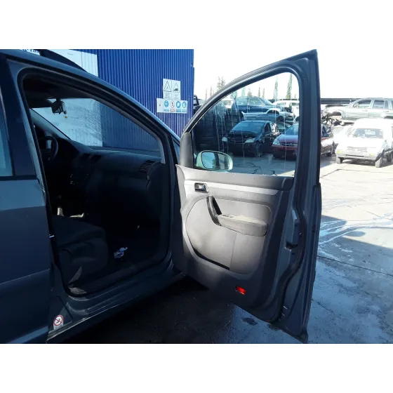 VOLKSWAGEN TOURAN (1T1) '2003 1.9 TDI GRIS