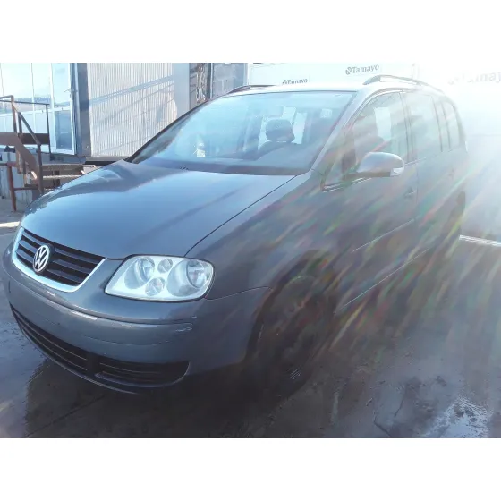 VOLKSWAGEN TOURAN (1T1) '2003 1.9 TDI GRIS
