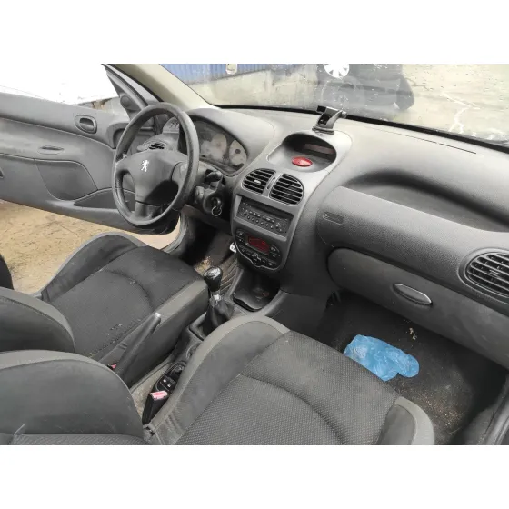 PEUGEOT 206 BERLINA '2005 1.4 HDI NEGRO