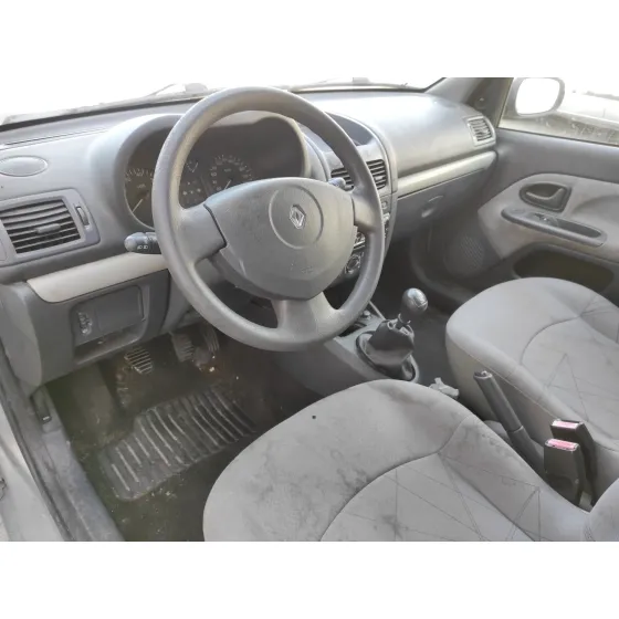 RENAULT CLIO II FASE II (B/CB0) '2003 1.5 DCI DIESEL VERDE
