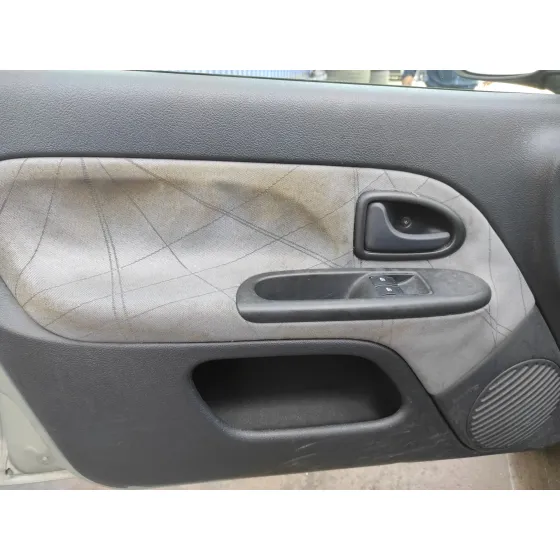 RENAULT CLIO II FASE II (B/CB0) '2003 1.5 DCI DIESEL VERDE
